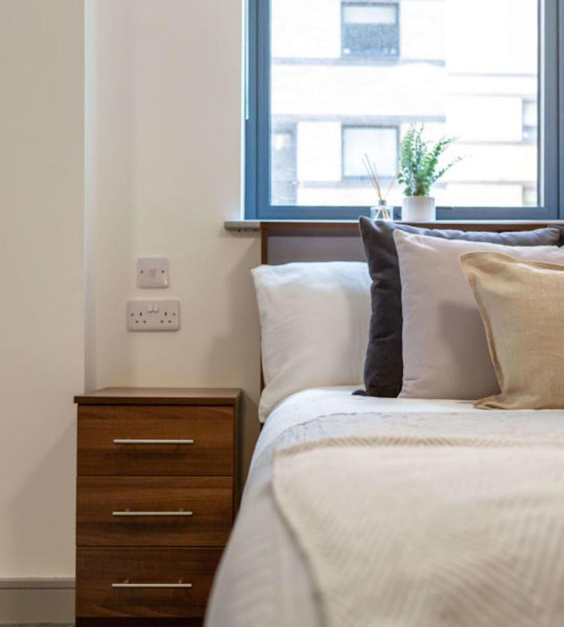 Vibrant Rooms For Students Only, Leeds - Sk ليدز المظهر الخارجي الصورة